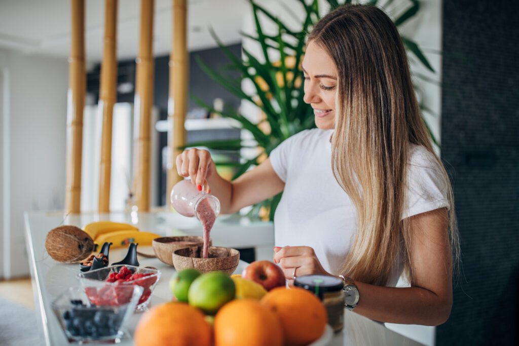 woman eating healthy breakfast